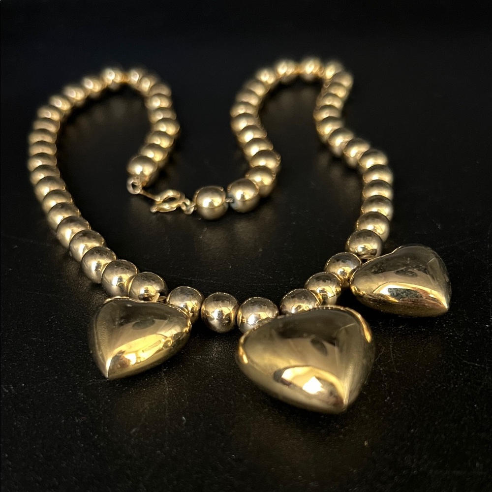 Vintage 20” Gold Tone Beaded Necklace with Three Heart Pendants - Picture 9 of 10